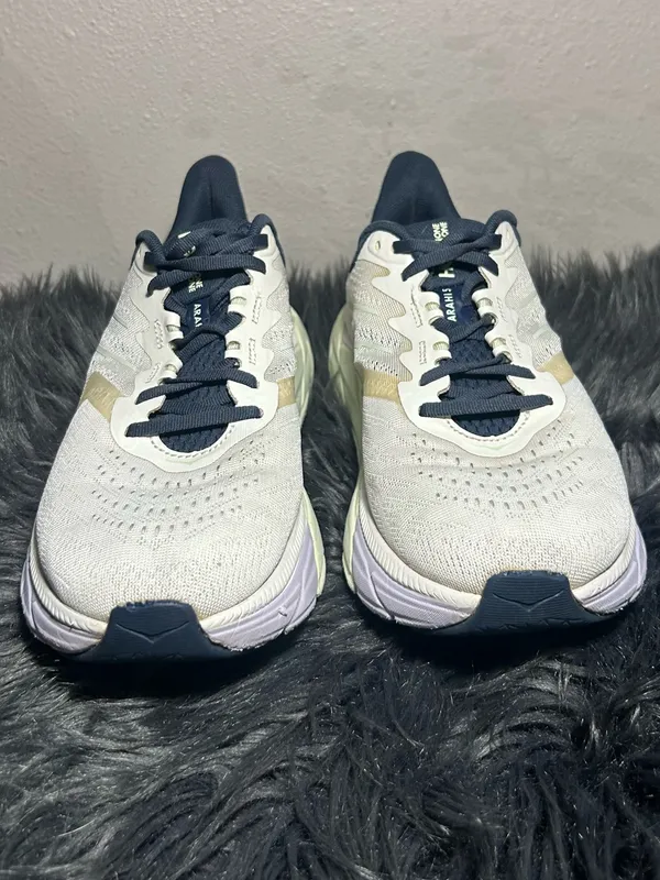Hoka One One Arahi 5 Running Shoes White Sneaker Size 9.5B - Image 4