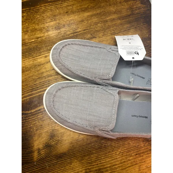 Time and tru gray slip on shoes size 6 - Image 3