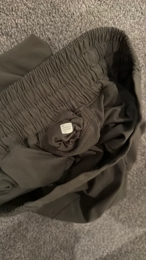 Lululemon Shorts Hotty Hot 2.5"  - Image 3