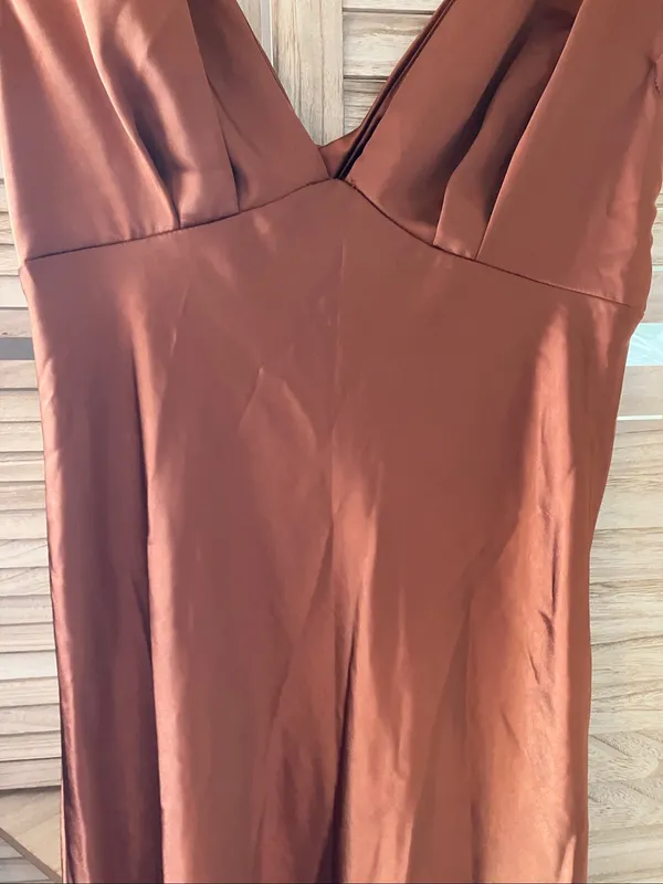 Women's Rust Satin V-Neck Evening Dress Medium NWT - Image 8
