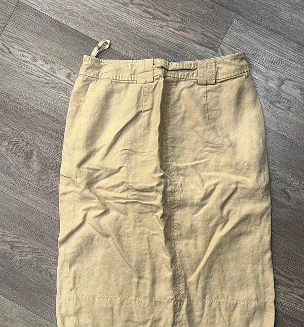 Women’s Banana Republic Size 0 Tan Pocketed Buttom Front Skirt - Image 4
