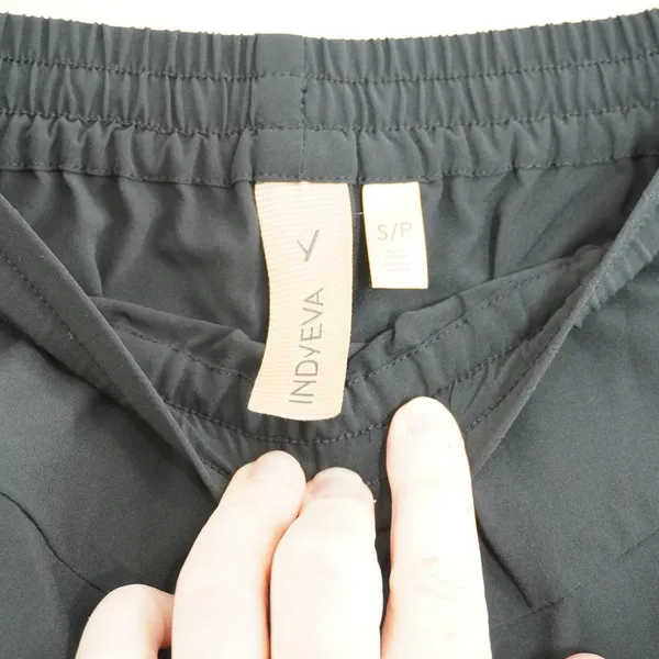 Indyeva Size Small Black Knee Length Skirt Outdoor Hiking Activewear Lightweight - Image 3