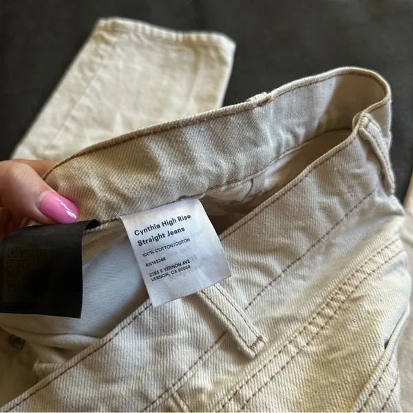 Reformation Cynthia High Rise Straight Jeans in Bone - Image 5