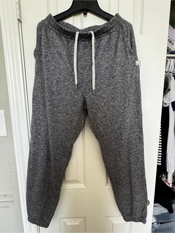 Vuori Heather Gray bf Joggers with White Drawstring - Image 5