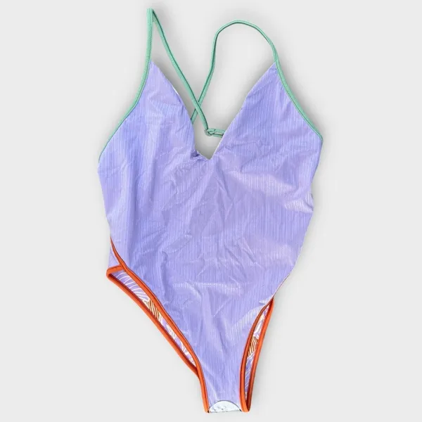 Maaji Lavander Wisteria Mae Reversible One-Piece Swimsuit Size Small - Image 7