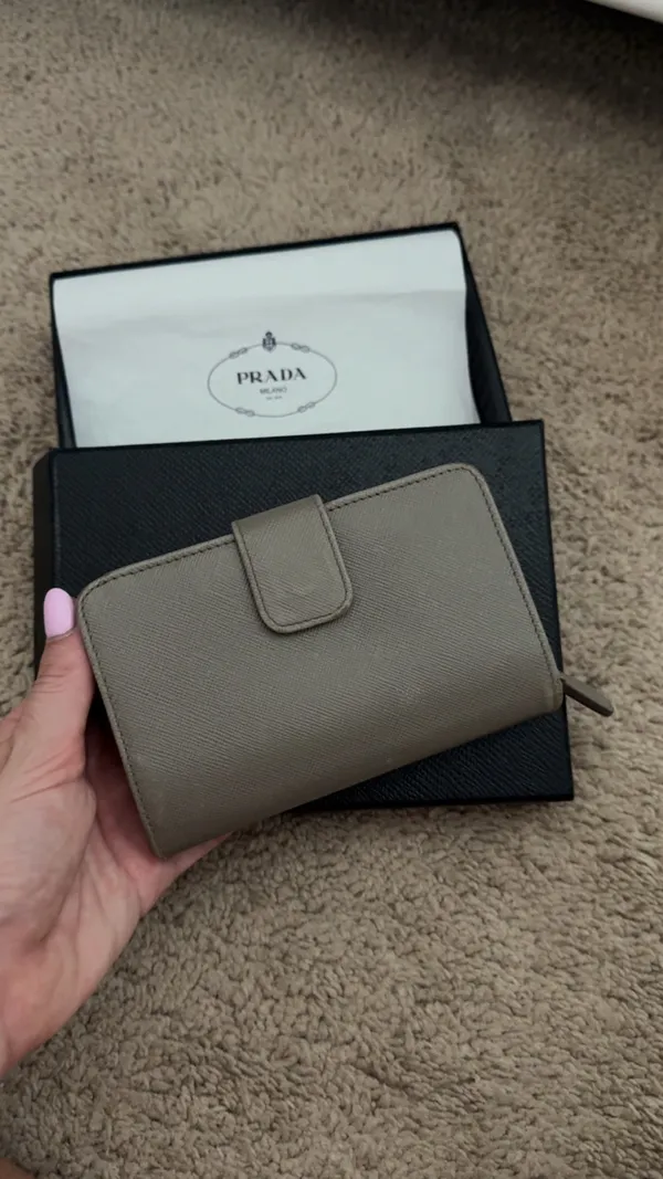 Prada Wallet - Image 3