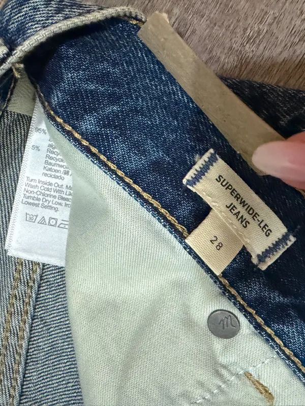 MADEWELL Superwide-Leg Jeans in Concho Wash - Image 6