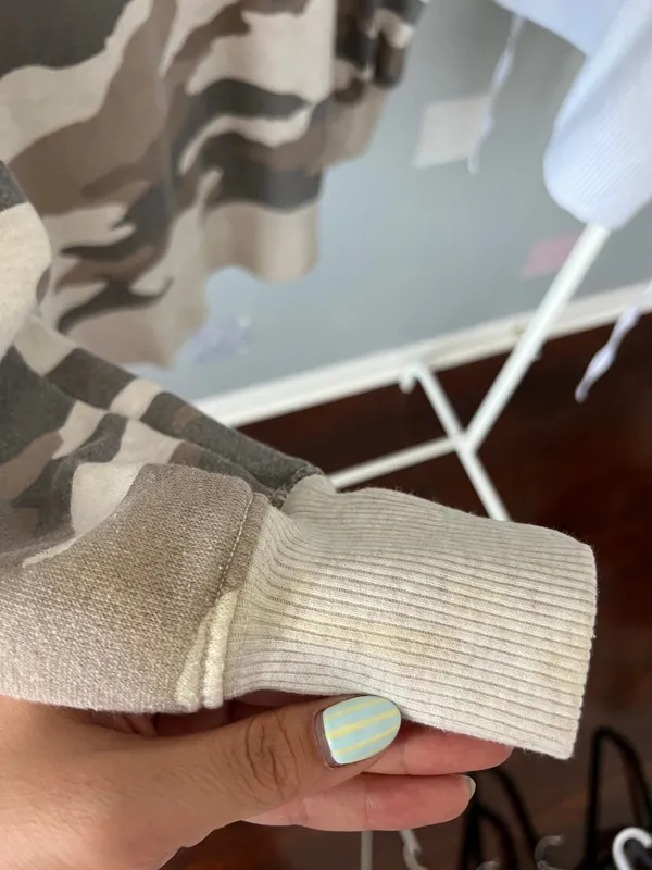 Camo aerie crewneck - Image 3