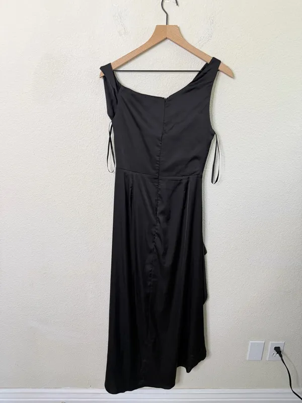 NWT Selfie Leslie Sensations‎ Off Shoulder Satin Maxi Dress Black Womens Size M - Image 9
