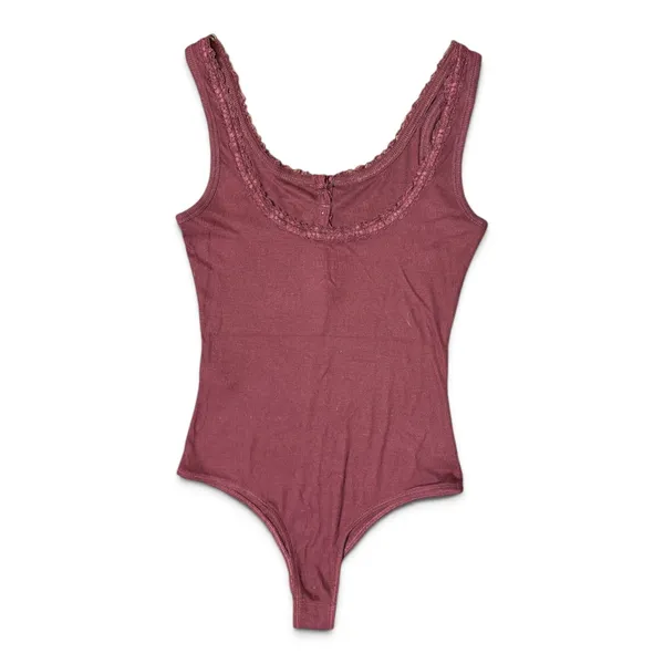 Hollister Burgundy Ribbed Lace Trim Bodysuit Size Small - Image 2