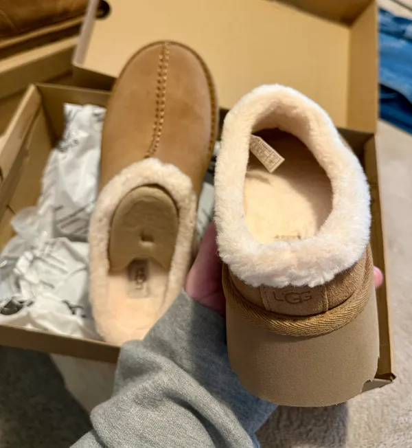 Women’s UGG Clogs Slip-On Platform - Image 4