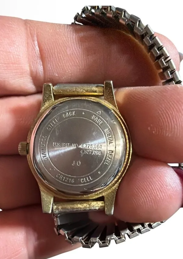 Vintage Acqua Indiglo Gold Tone Quartz Women's Date Watch with Stretch Band - Image 2