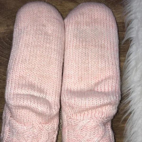 Pink cable knit fleece winter socks w/ bottom grip - Image 5