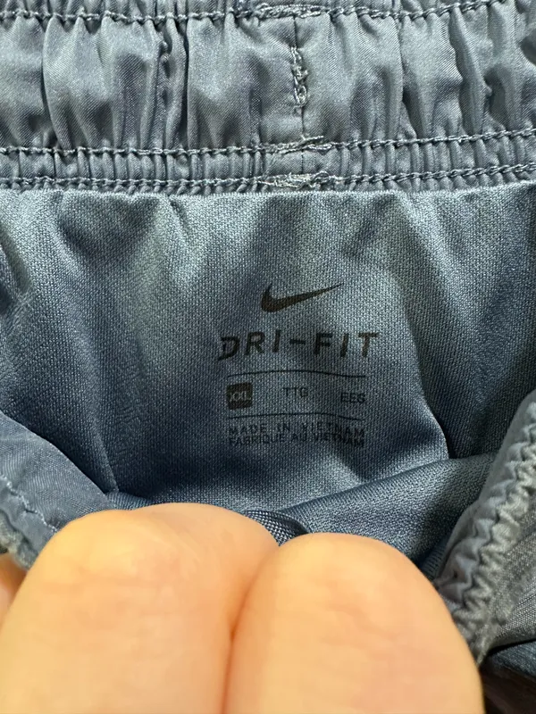 Nike Tempo Dri-Fit Mid-Rise Running Shorts 3” - Image 7