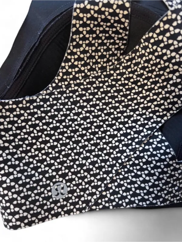 lululemon athletica Black & White Patterned Padded Sport Bra - Image 3
