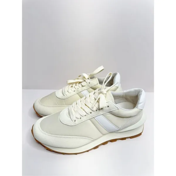 J/Slides Sneakers Size 6 Cream Leather Lifestyle Athletic and Training Shoes NEW - Image 2