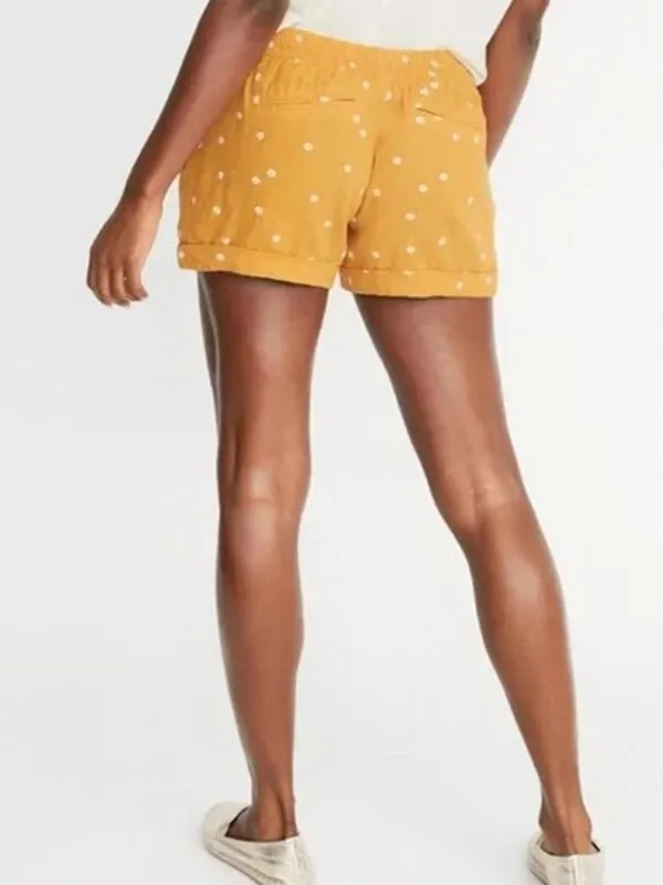 Old Navy Linen Blend Shorts in Sunflower Gold - Size: Medium - Image 2