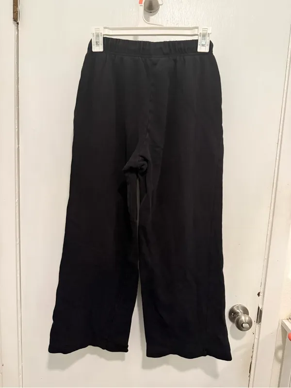 Old Navy straight sweat pants. Black XS (25 1/2”) inseam - Image 2