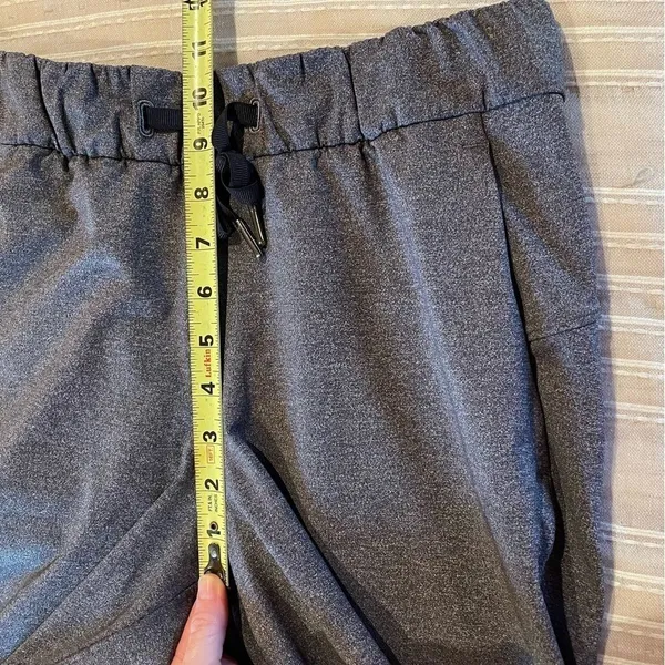 Lululemon On The Fly Pant 27" in Heathered Black Grey 4 W5BSES - Image 6