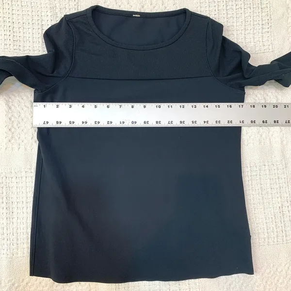 Lululemon Out Of This World active athletic top TLS1 3425 - Image 3