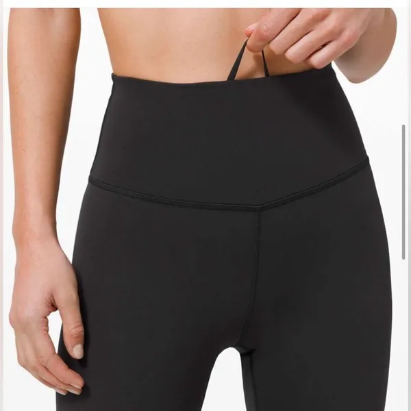 Lululemon Wunder Train leggings 25” HR size‎ 4 in black - Image 5