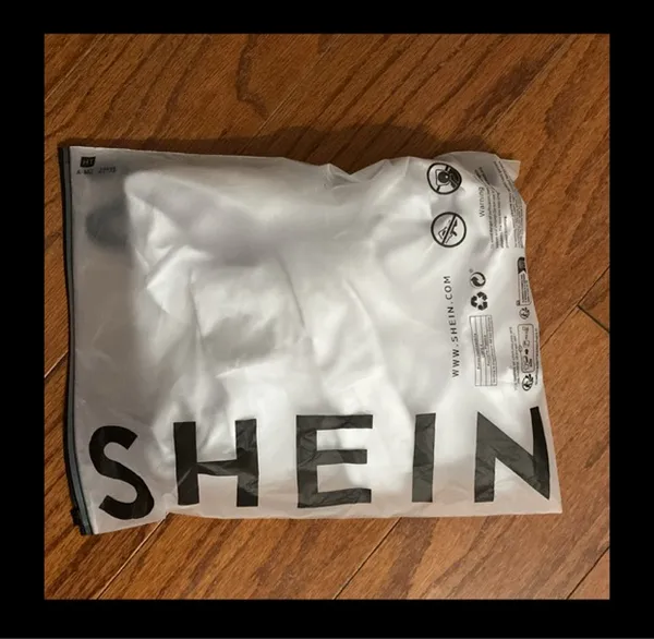 Shein white longsleeves Hoodie top with bag -Size Medium. Excellent condition, gently warn. Measurements approximately 18” from armpit to armpit x 19” long. Non-smoking home. priced to sell at as is condition. Don’t like my price, make reasonable offer! And thank you for checking my closet. - Image 9