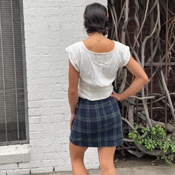 John Galt Brandy Melville Mini plaid skirt in navy and green sz xs - Image 2