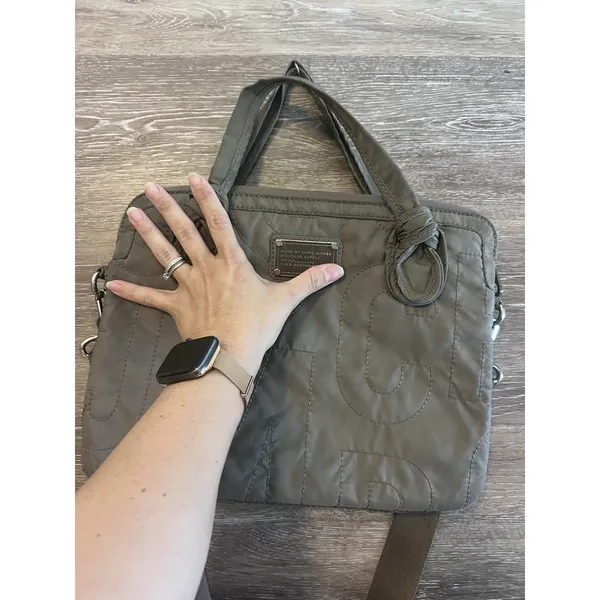 Marc Jacobs Gray Quilted Nylon Tote Bag Handbag Crossbody Gold Hardware - Image 6