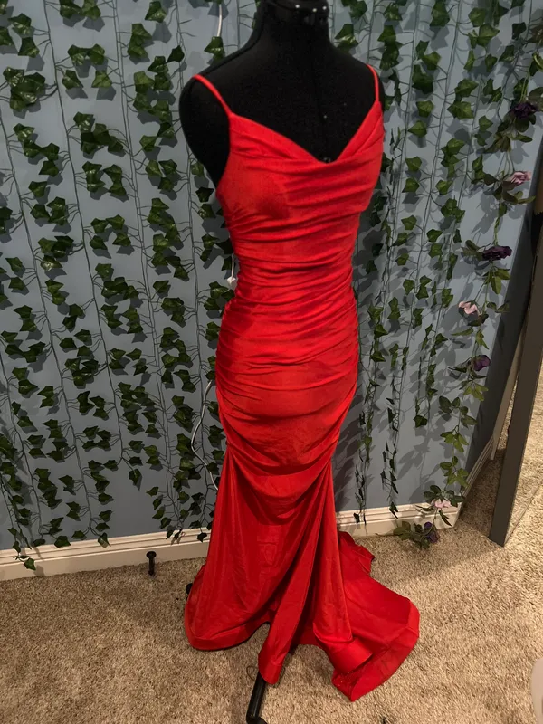 Red floor length gown Size XS - Image 2