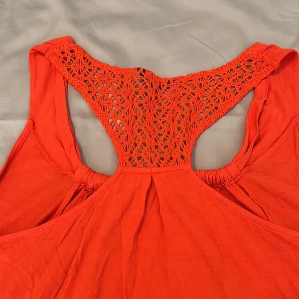 Daisy Fuentes size large beautiful orange lace accent tank top EUC - Image 7