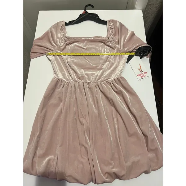 NWT Celebrity Pink Long Sleeve Velvet Bubble Hem Mini Dress - Image 6