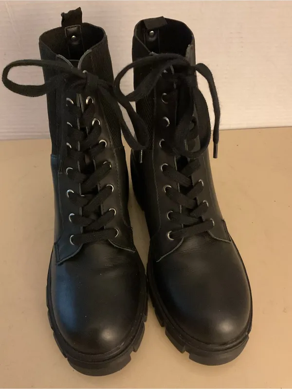 Steve Madden women leather Black Lace-Up Combat Nanet Boots US 9.5 - Image 2