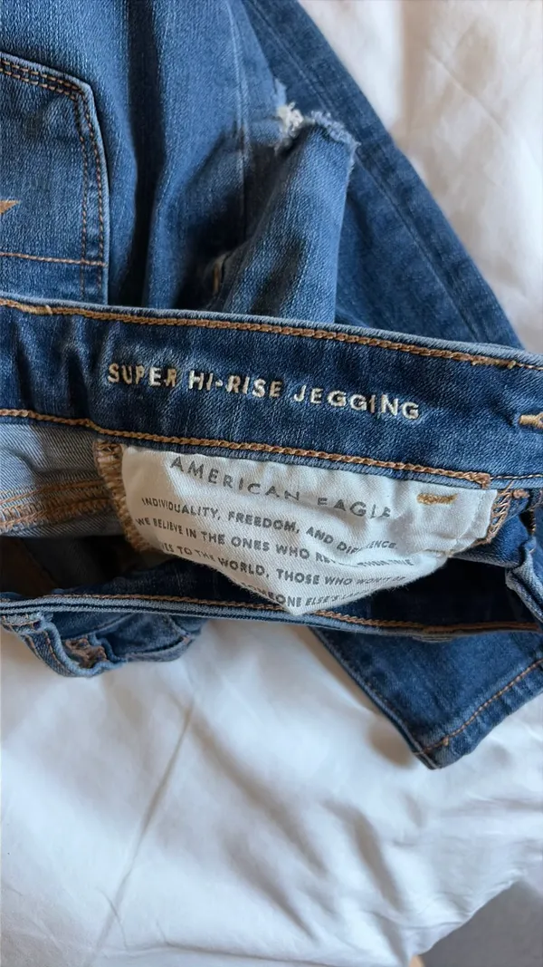 American Eagle Super High-Rise Stretch Jeggings - Image 2