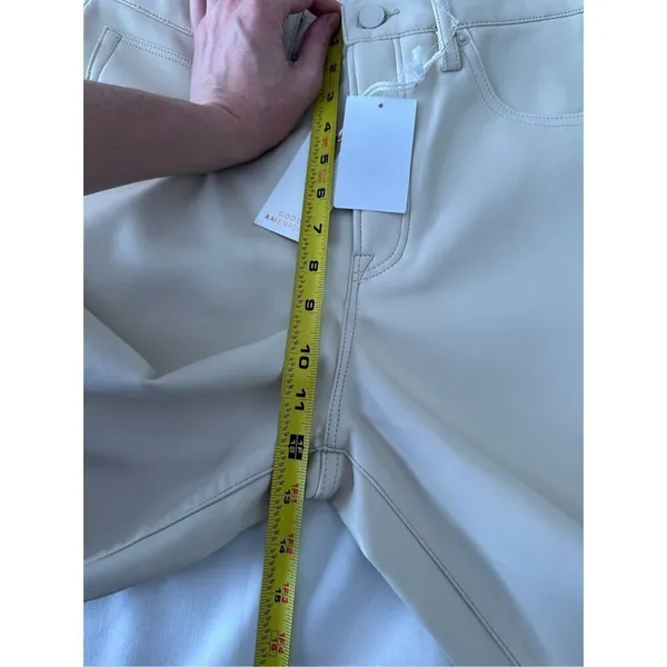 NWT GOOD AMERICAN Faux Leather PantsSz 6/29 Color Bone001 - Image 6