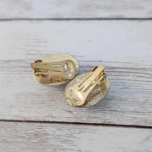 Vintage Clip On Earrings 7/8" Faux Pearl with Gold Tone Halo - Fair Condition - Image 4