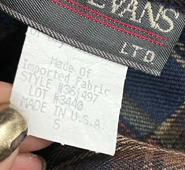 Tracy Evans Vintage size small wrap around vintage plaid skirt rayon blend made in the USA - Image 9