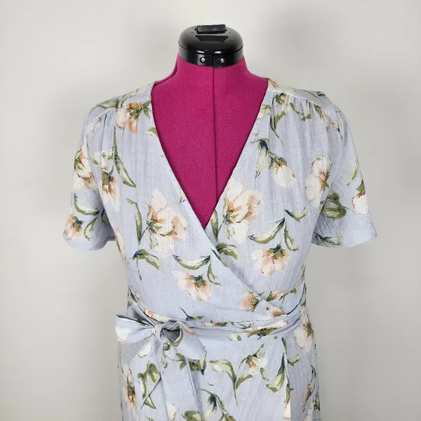 Prómesa Floral Wrap Dress Light Blue Cotton Spandex Size M - Image 10