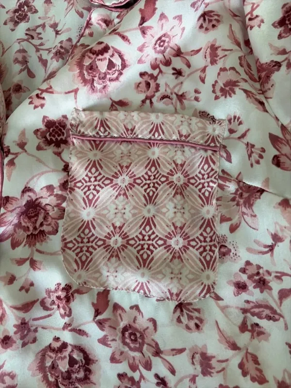 Haute hippie pink floral print lounge/pajama set (size small) - Image 3