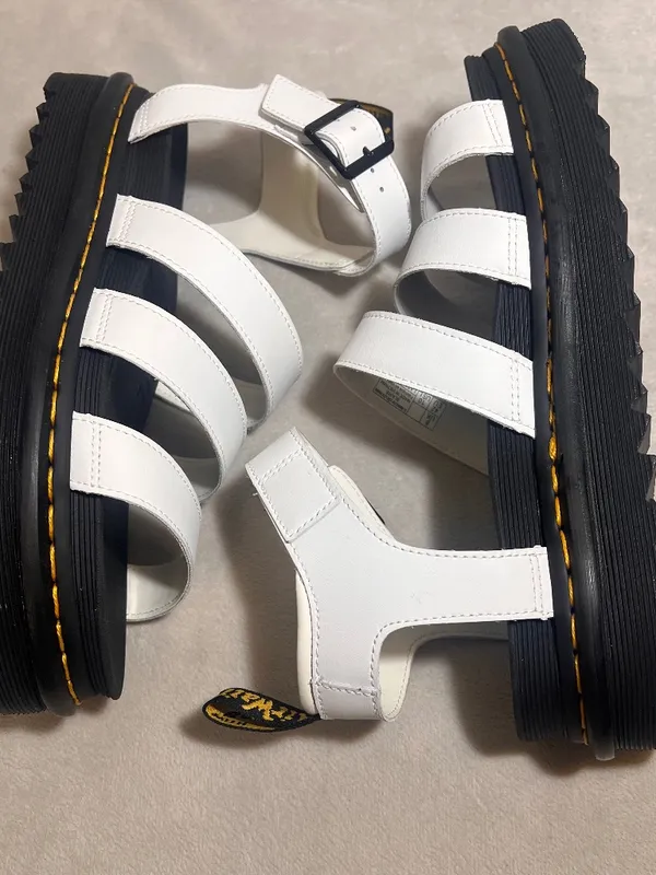 Dr. Martens Blaire White Sandals Women Sz 10 Leather Buckle Strappy Fit Summer - Image 6
