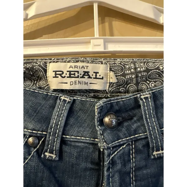 Ariat REAL Denim Jeans Mid Rise Boot Cut Size 29S Insteam 31 Blue Medium Wash - Image 2