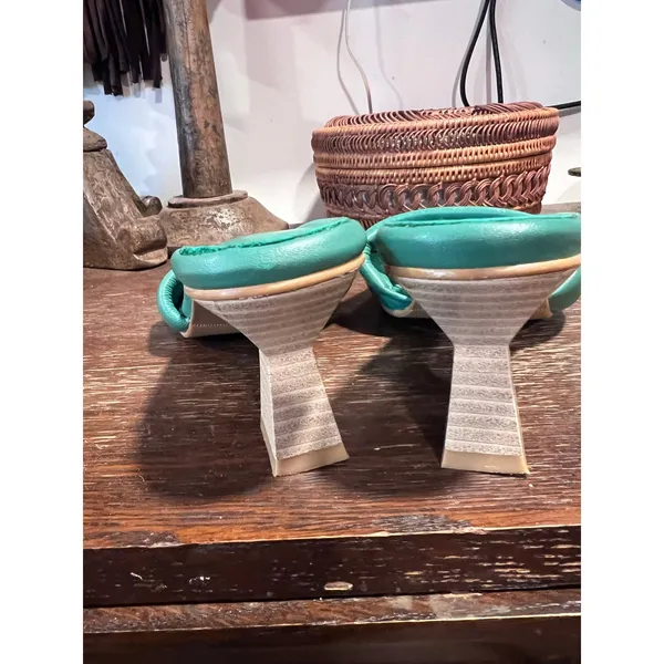 DNA Footwear Green Crossover Strap Square Toe Leather Mules Wooden Heel 39 8.5 - Image 5
