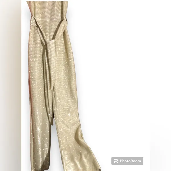 Gold Metallic 1 piece Cutout Jumpsuit NWOT💖 - Image 7