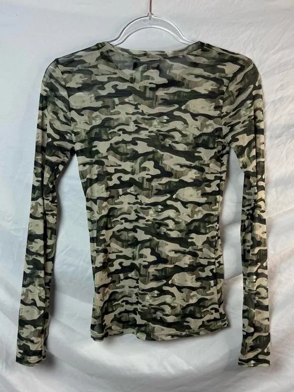 Michael Lauren Otis Long Sleeve Tee in Camo NWOT - Image 4