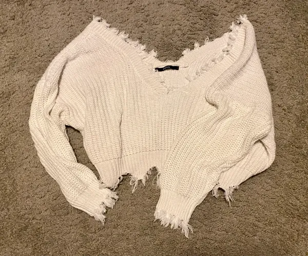 Zaful White Cropped Sweater - Image 2