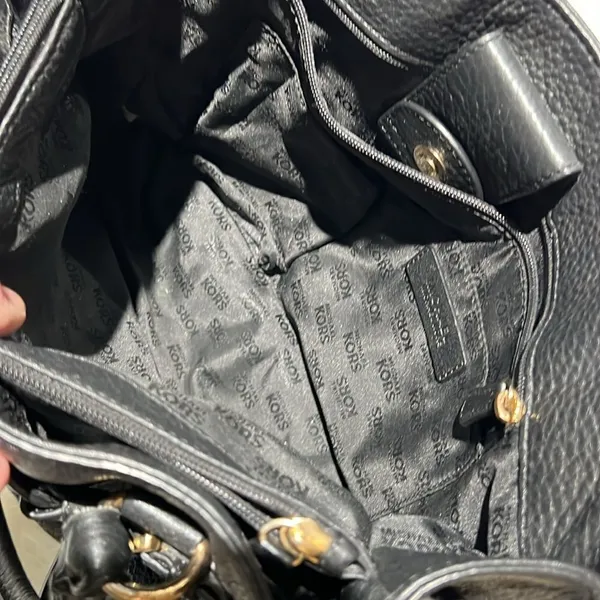 MICHAEL KORS Tumbled Black Leather Crossbody‎ Satchel Gold Hardware A27 - Image 12