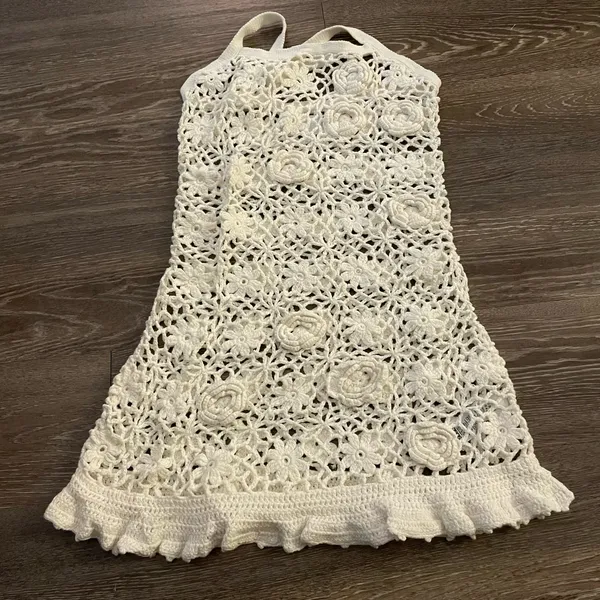NWT ASOS DESIGN crochet floral mini dress in white. Size Small - Image 7
