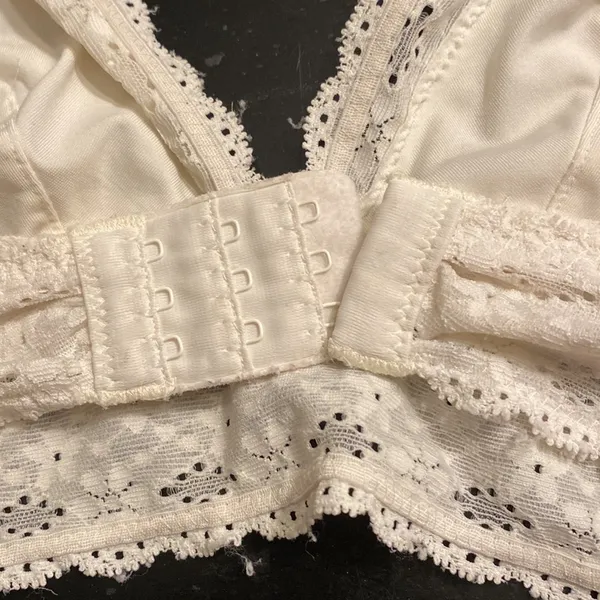Wacoal Cream Lace Bralette Size 34 - Image 4