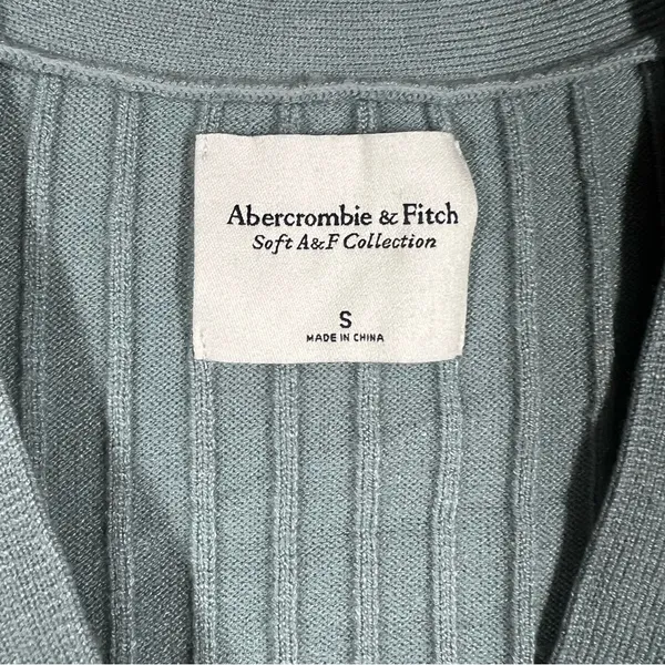 Abercrombie & Fitch Light‎ Green Ribbed Button Up Cardigan - Image 2