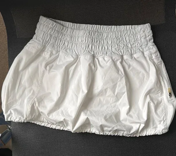 Lululemon Skirt - Image 2