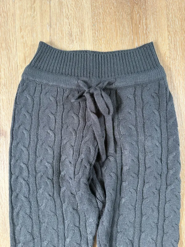 FashioNova Grey Cable Knit Matching Sweater Set - Image 8